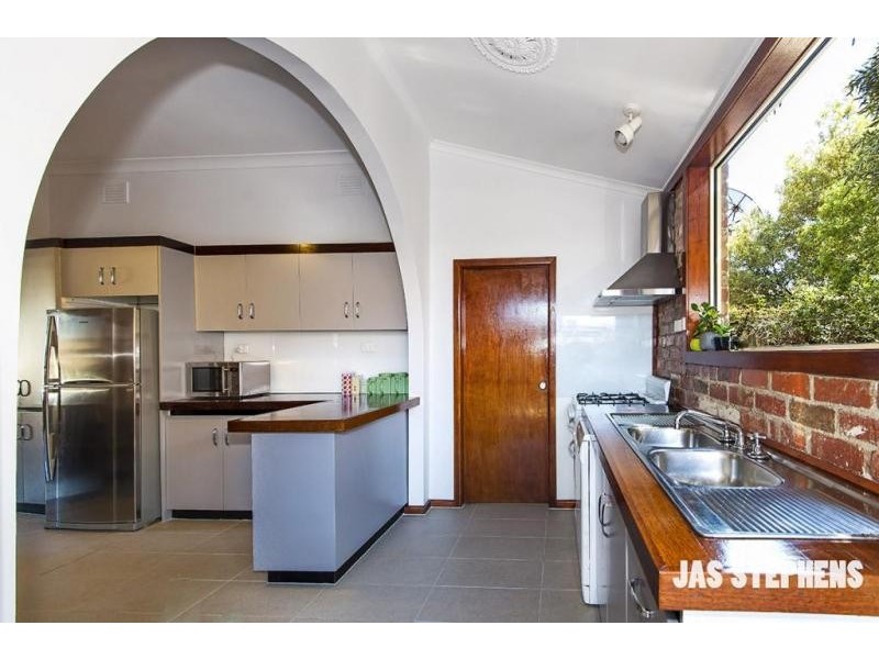 28 Wallace Street, Maidstone VIC 3012