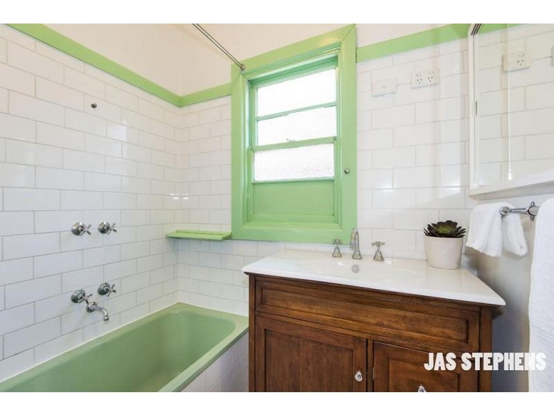 28 Wallace Street, Maidstone VIC 3012