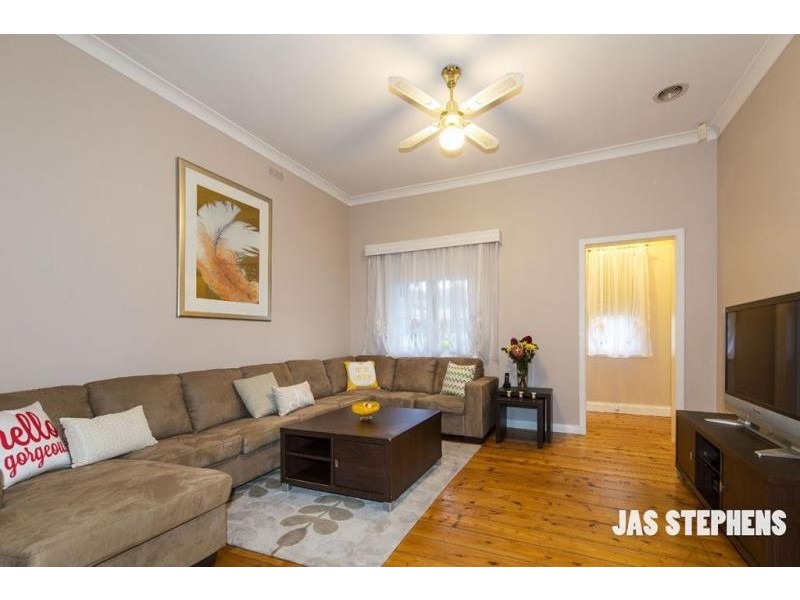 8 Rooney Street, Maidstone VIC 3012