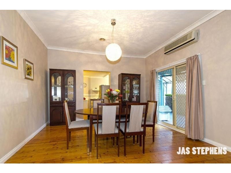 8 Rooney Street, Maidstone VIC 3012