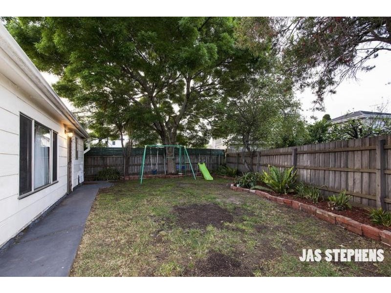 8 Rooney Street, Maidstone VIC 3012