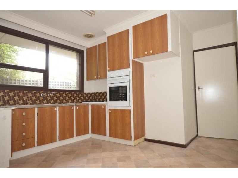 4/121 Essex Street, West Footscray VIC 3012