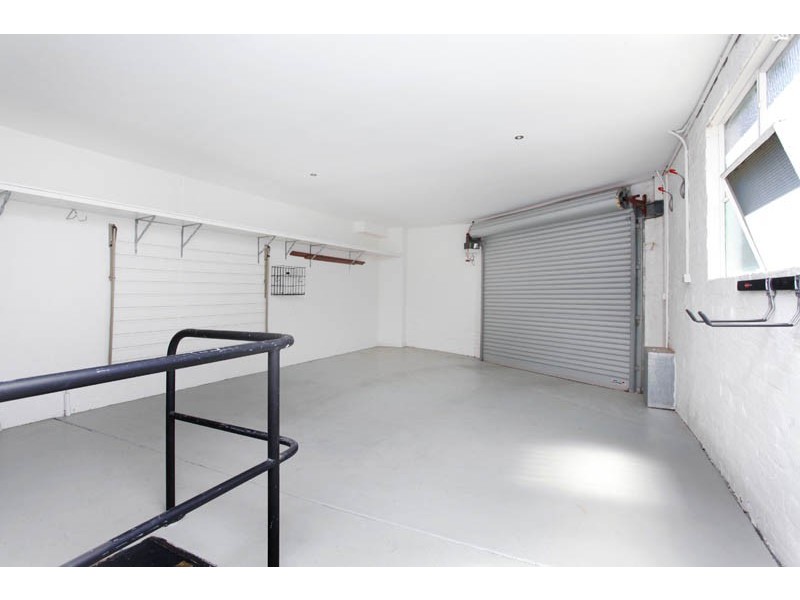 1/2 Bilston Street, Seddon VIC 3011