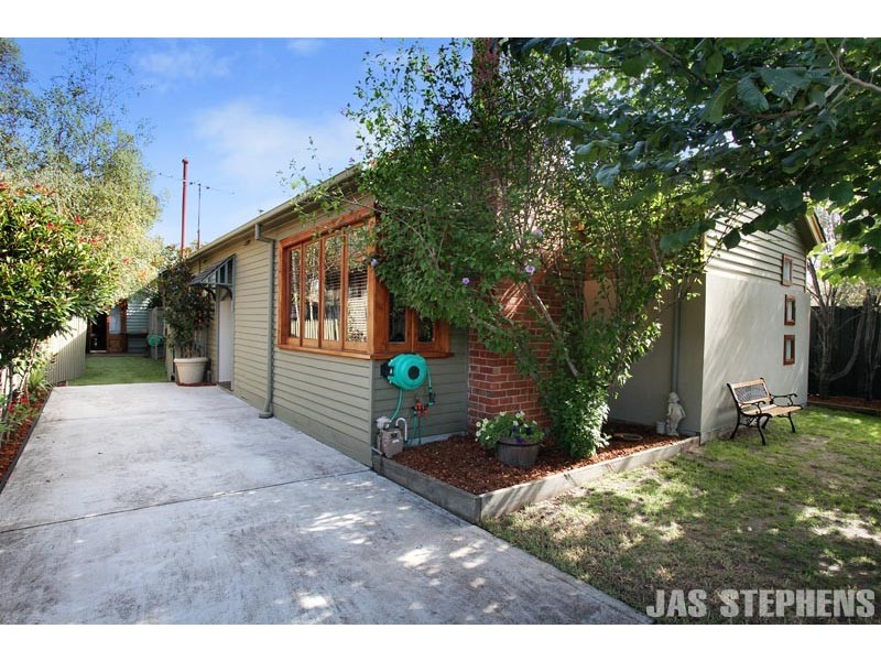 215 Essex Street, West Footscray VIC 3012