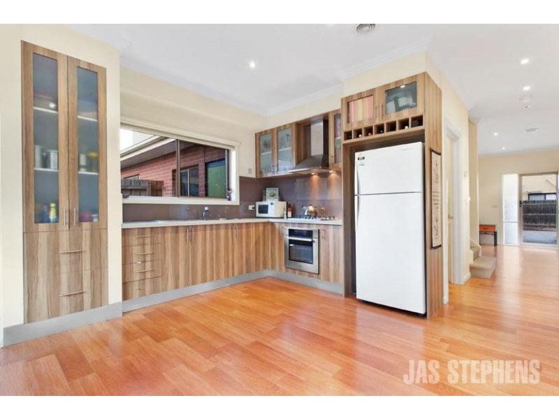 2/107 Ballarat Road, Maidstone VIC 3012