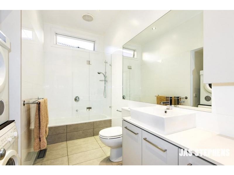 164 Queensville Street, Kingsville VIC 3012