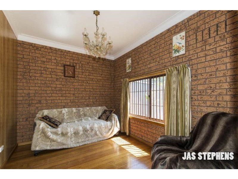 6 Tucker Street, West Footscray VIC 3012