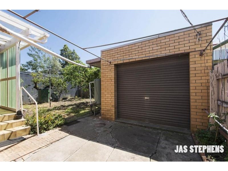 6 Tucker Street, West Footscray VIC 3012