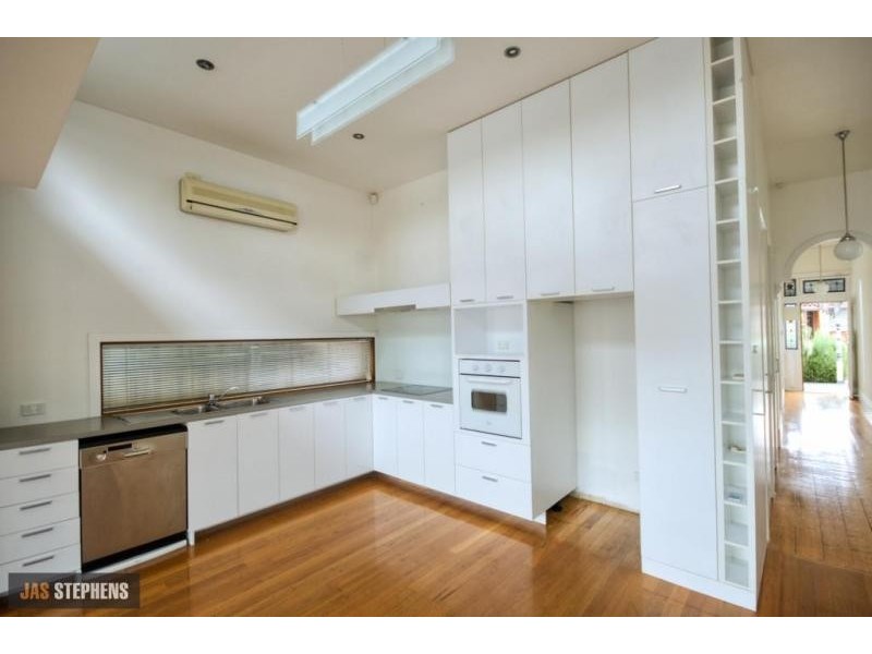9 Macpherson Street, Footscray VIC 3011