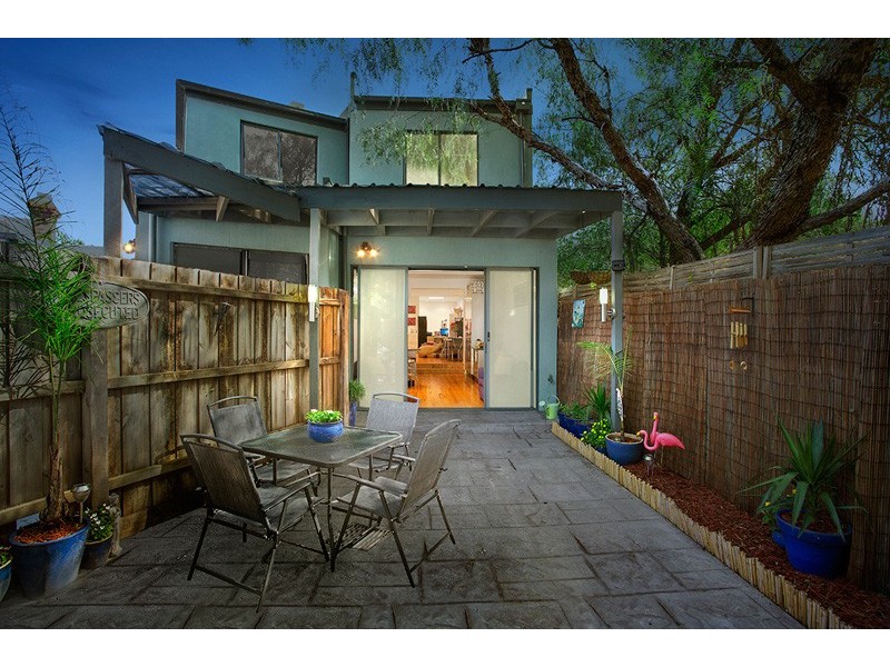 1/14A Pole Street, Seddon VIC 3011