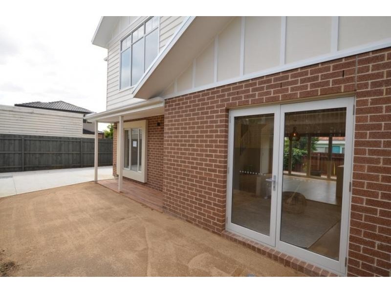 2/166 Mitchell Street, Maidstone VIC 3012