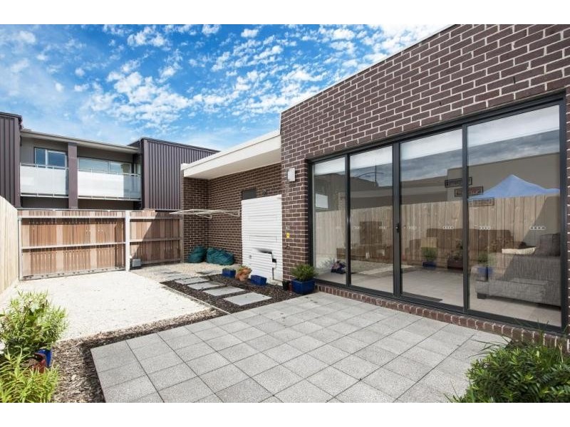 66 McDougall Drive, Footscray VIC 3011