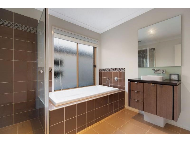 6 Adori Place, Maribyrnong VIC 3032