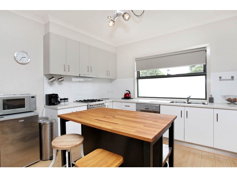 2/24 Hancock Cr, Braybrook VIC 3019