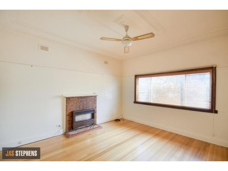 21 Howard Street, Maidstone VIC 3012