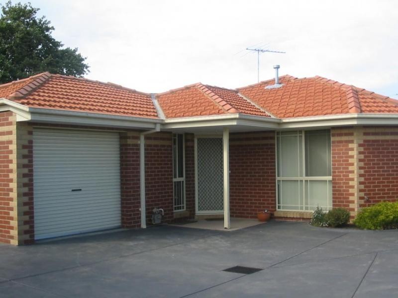 2/22 The Broadway, Altona North VIC 3025