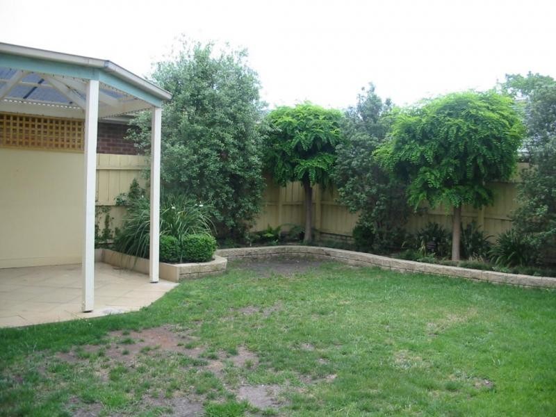 16 Mount Street, Altona VIC 3018