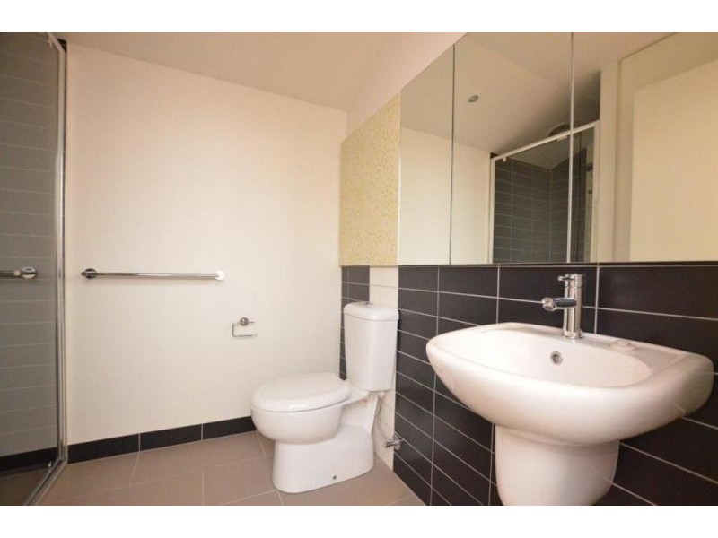 203/64 Cross Street, Footscray VIC 3011