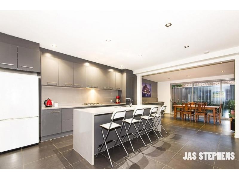 1 Emma Street, Seddon VIC 3011