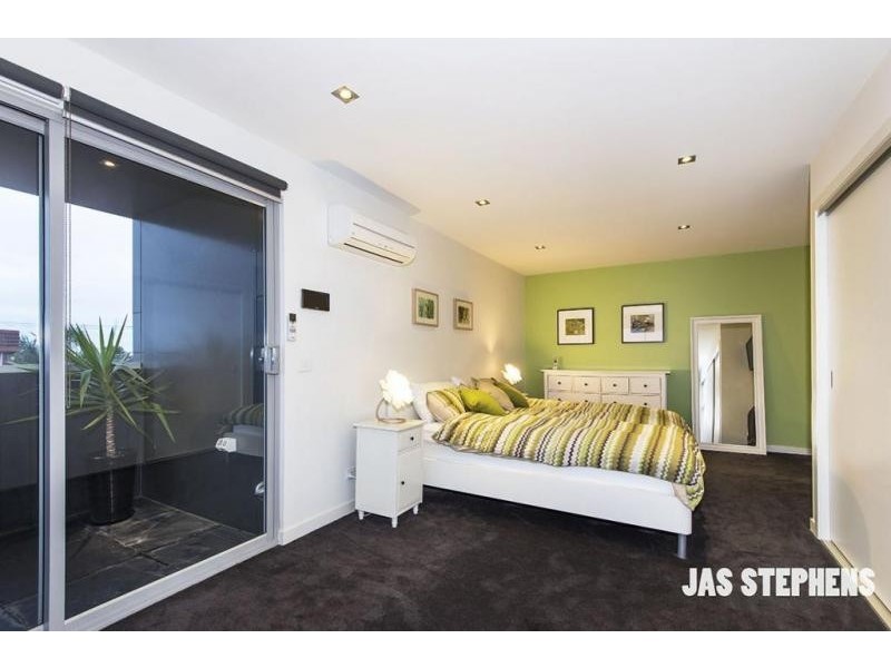1 Emma Street, Seddon VIC 3011