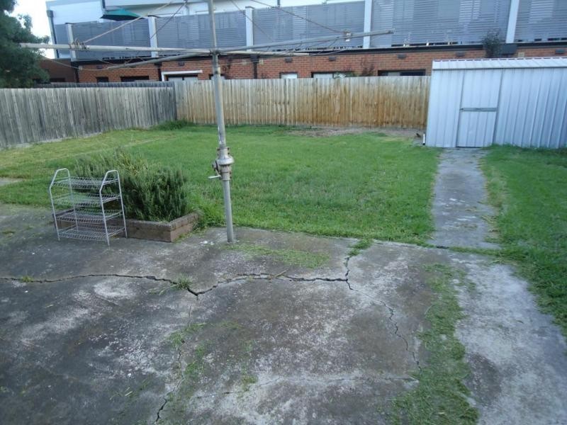 10 Dickens Street, Yarraville VIC 3013