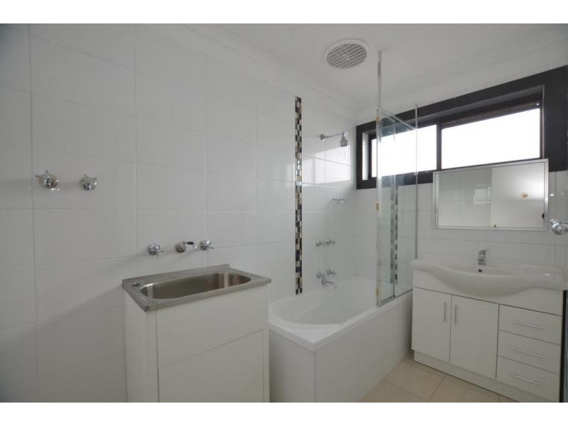 6/27 Hobbs Street, Seddon VIC 3011