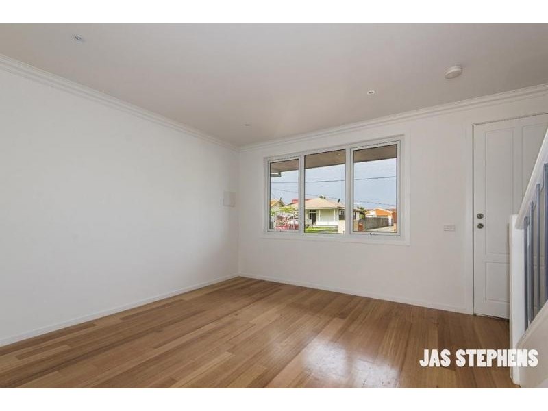 2/13 Adelaide Street, Albion VIC 3020