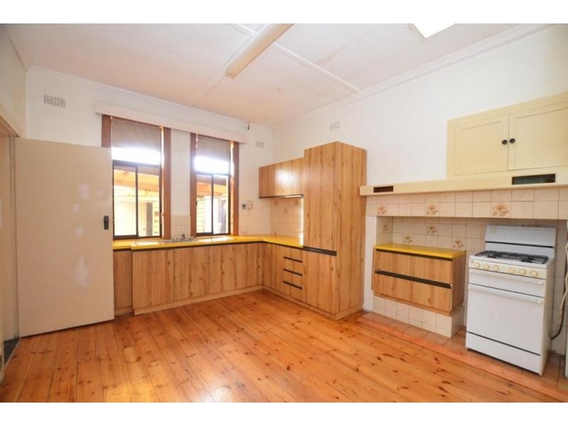 60 Edgar Street, Kingsville VIC 3012