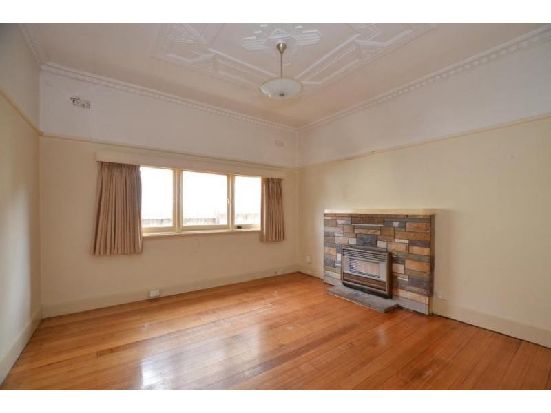 60 Edgar Street, Kingsville VIC 3012