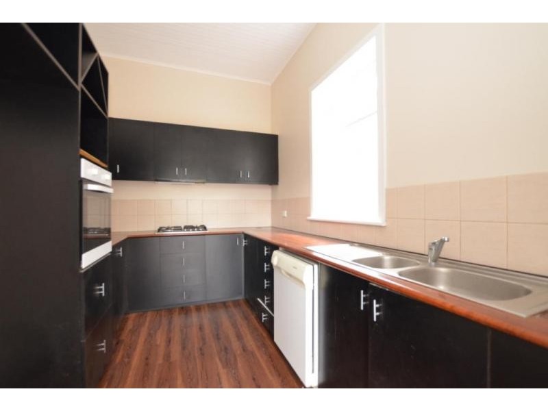 37 Bellairs Avenue, Seddon VIC 3011