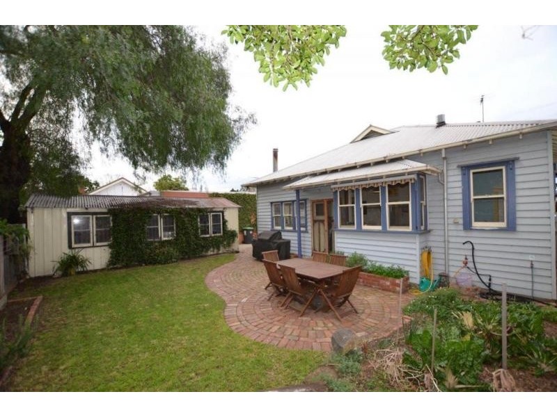 2 Maggie Street, Yarraville VIC 3013