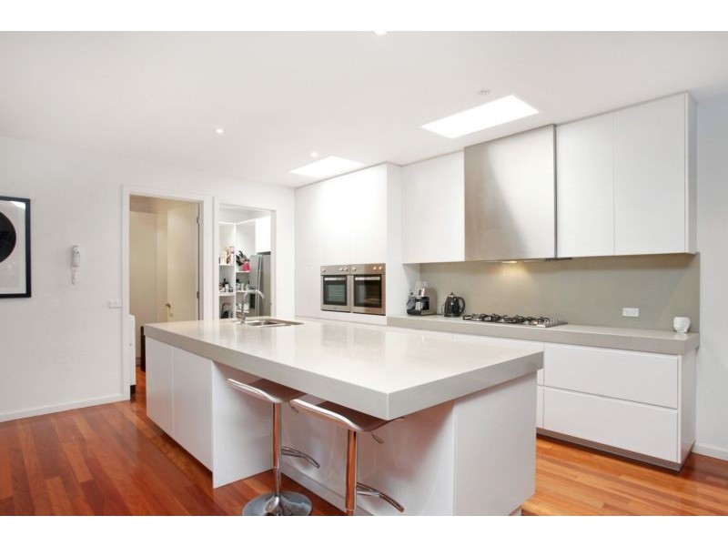 2c Castlemaine Street, Yarraville VIC 3013