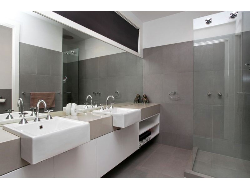 2c Castlemaine Street, Yarraville VIC 3013