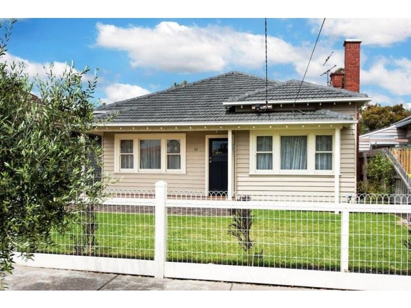 13 Church Street, West Footscray VIC 3012