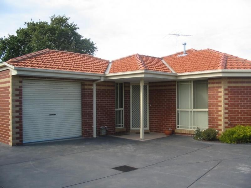 2/22 The Broadway, Altona North VIC 3025