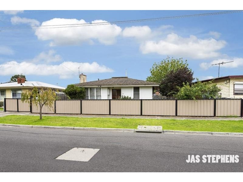 26 Castley Crescent, Braybrook VIC 3019