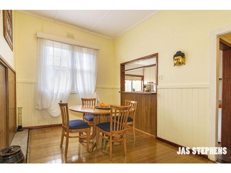 21 Junction St, Newport VIC 3015