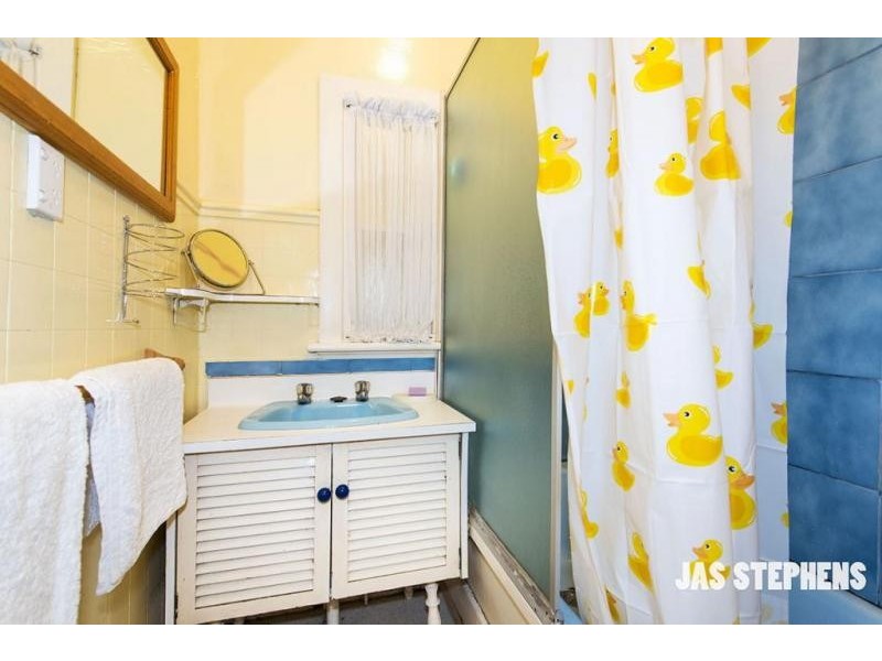 21 Junction St, Newport VIC 3015