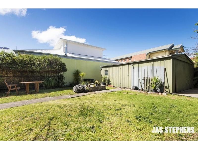 21 Junction St, Newport VIC 3015