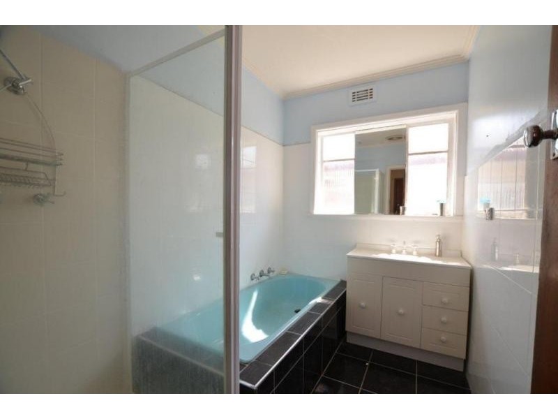 1/156 Mason St, Newport VIC 3015