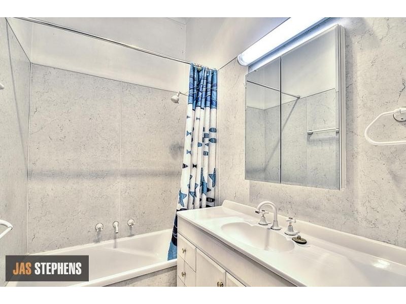 98 Francis Street, Yarraville VIC 3013