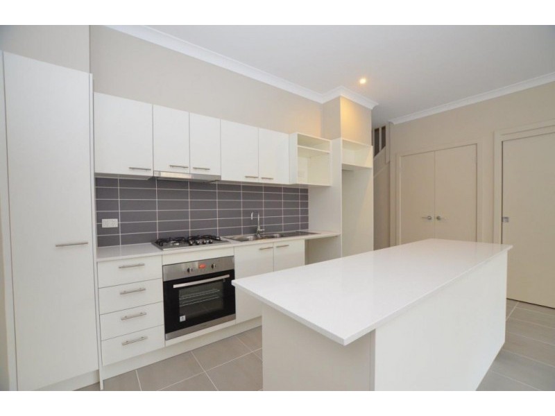 4/36 Glamis Road, West Footscray VIC 3012