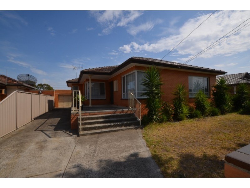 3 Yaralla Cres, Sunshine West VIC 3020