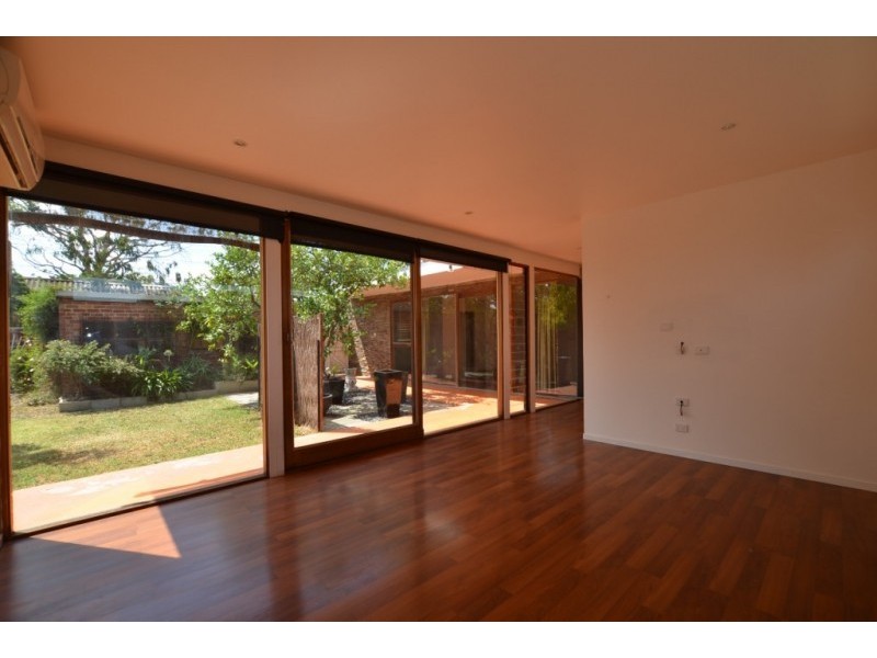 14 Strong St, Spotswood VIC 3015