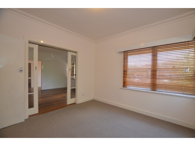 14 Strong St, Spotswood VIC 3015