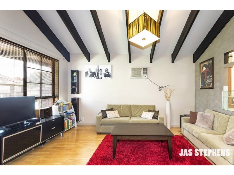 18 Oxford Street, West Footscray VIC 3012