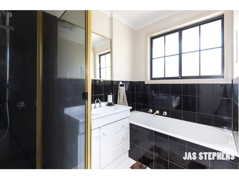 18 Oxford Street, West Footscray VIC 3012