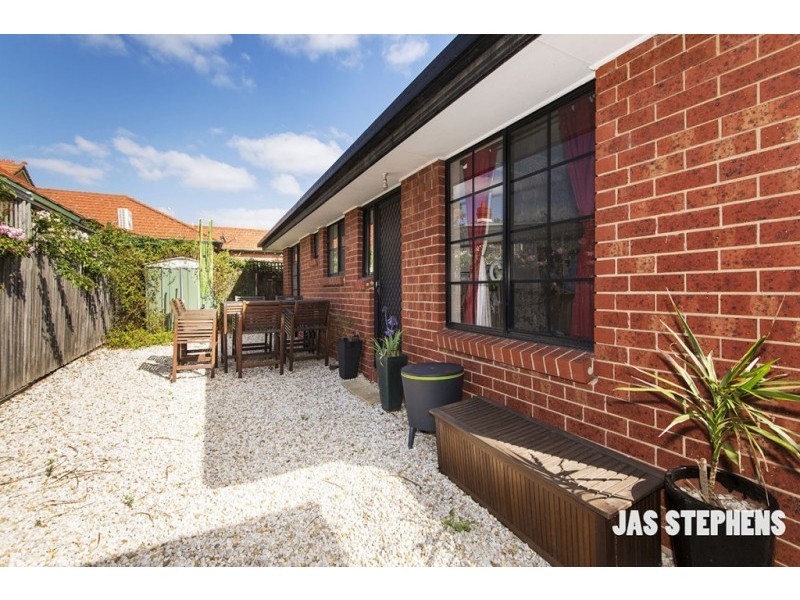 18 Oxford Street, West Footscray VIC 3012