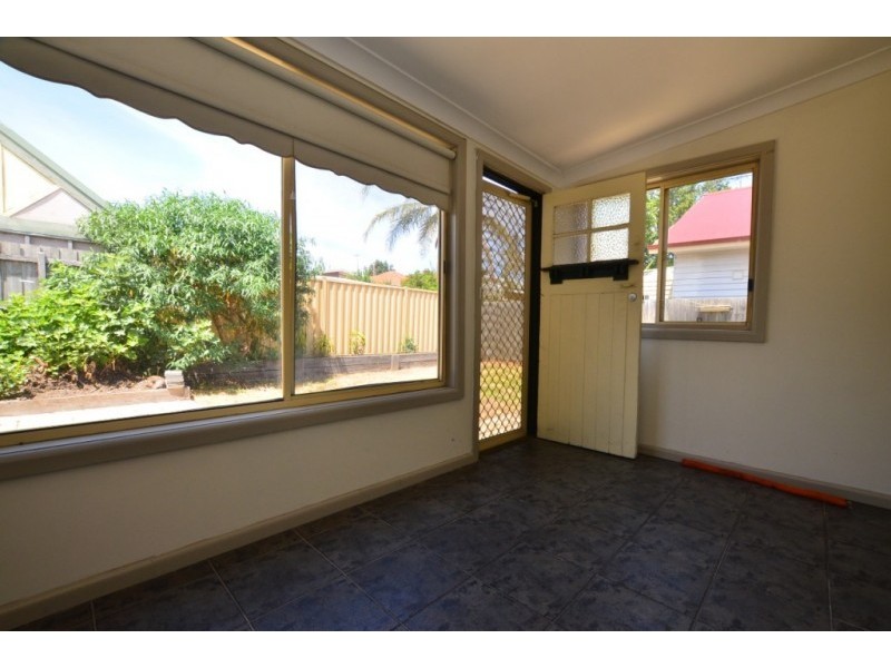 13 Dawson Ave, Footscray VIC 3011