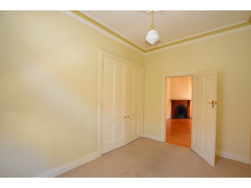 13 Dawson Ave, Footscray VIC 3011